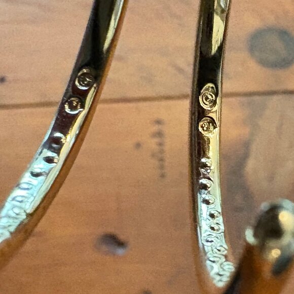 2 PAIRS VINTAGE SWAROVSKI HOOP EARRINGS GOLD & SILVER CLEAR PAVE CRYSTALS - Picture 4 of 13